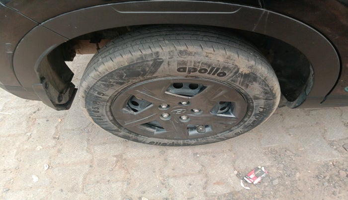 2024 Hyundai VENUE S 1.2, Petrol, Manual, 39,129 km, tyre