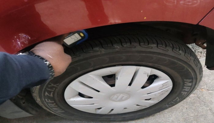 2013 Maruti Alto 800 LXI, Petrol, Manual, 1,12,403 km, tyre