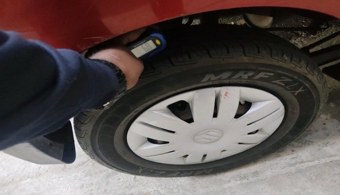 2013 Maruti Alto 800 LXI, Petrol, Manual, 1,12,403 km, tyre