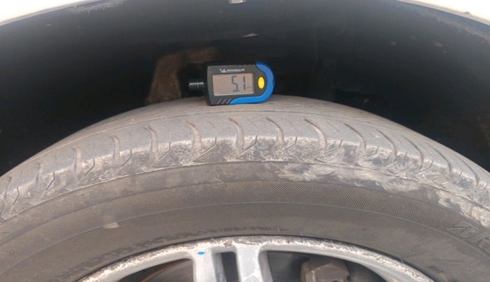 2019 Mahindra MARAZZO M6 8 STR, Diesel, Manual, 88,901 km, tyre