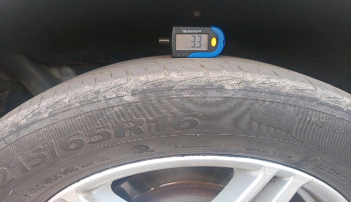 2019 Mahindra MARAZZO M6 8 STR, Diesel, Manual, 88,901 km, tyre