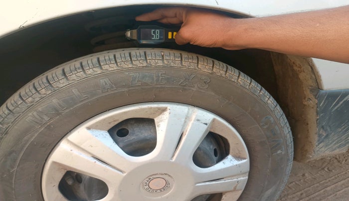 2016 Maruti Alto 800 LXI, Petrol, Manual, 86,725 km, tyre