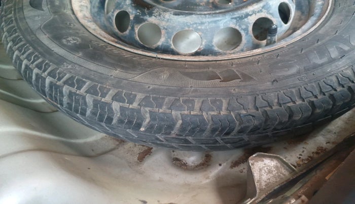 2016 Maruti Alto 800 LXI, Petrol, Manual, 86,725 km, tyre