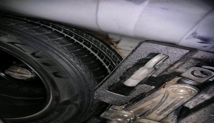 2015 Honda Amaze 1.5L I-DTEC S, Diesel, Manual, 1,23,343 km, tyre