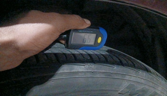 2011 Honda City 1.5L I-VTEC E MT, Petrol, Manual, 1,04,616 km, tyre