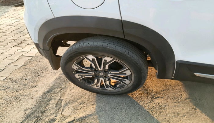 2022 Renault Kiger RXT TURBO CVT, Petrol, Automatic, 40,240 km, tyre