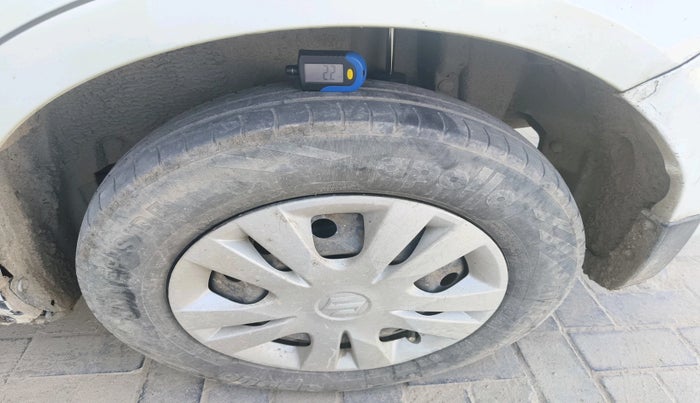 2014 Maruti Swift Dzire VDI, Diesel, Manual, 1,62,141 km, tyre