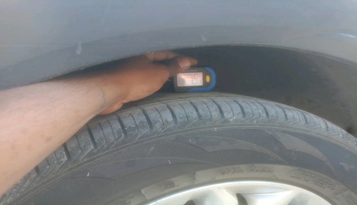 2015 Hyundai Creta SX 1.6 DIESEL, Diesel, Manual, 98,697 km, tyre