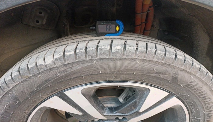 2022 Tata NEXON EV XZ PLUS LUX, Electric, Automatic, 98,520 km, tyre