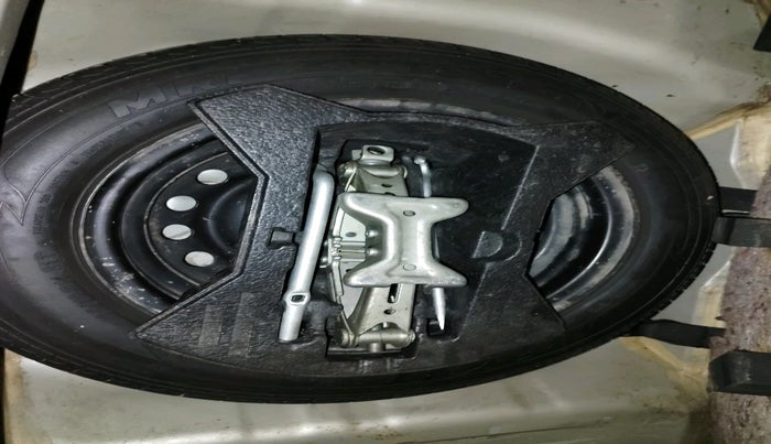 2015 Maruti Celerio VXI, Petrol, Manual, 63,638 km, tyre