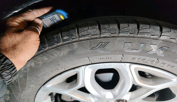 2016 Ford Ecosport TITANIUM 1.5L DIESEL, Diesel, Manual, 1,11,888 km, tyre