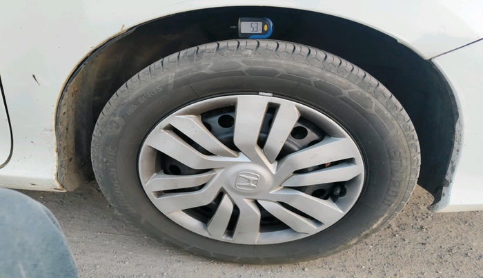 2015 Honda City 1.5L I-DTEC S, Diesel, Manual, 1,72,473 km, tyre