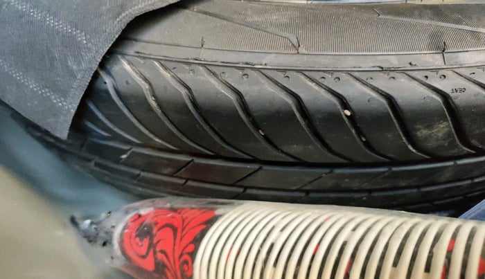 2024 Hyundai Verna S MT 1.5 MPI, Petrol, Manual, 19,109 km, tyre