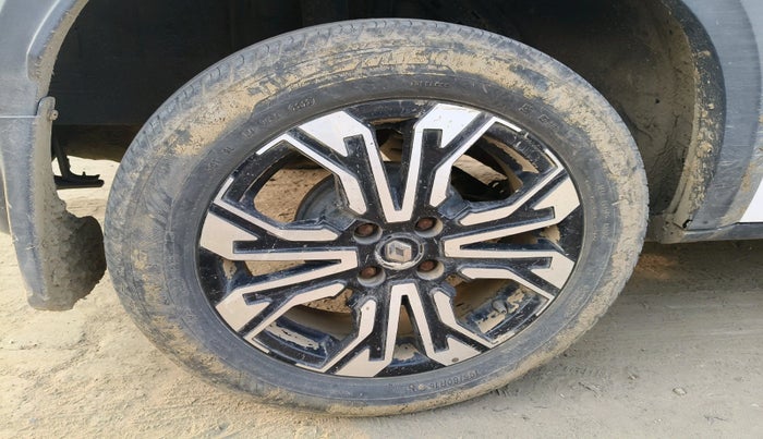 2022 Renault Kiger RXZ MT, Petrol, Manual, 46,488 km, tyre