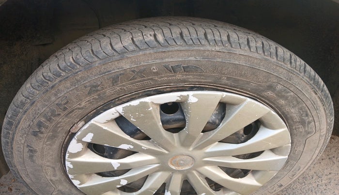 2012 Toyota Etios GD, Diesel, Manual, 2,32,210 km, tyre