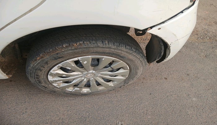 2012 Toyota Etios GD, Diesel, Manual, 2,32,210 km, tyre