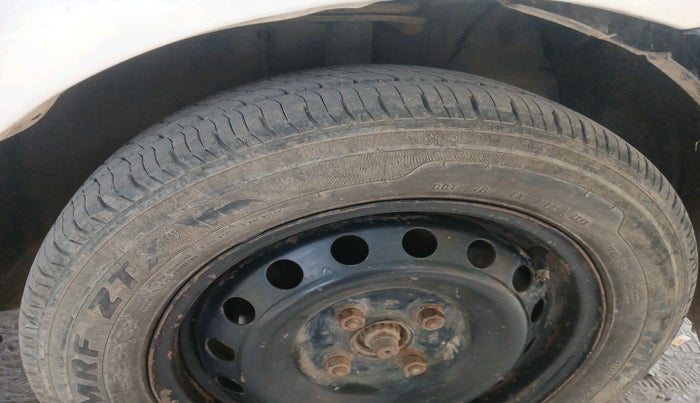 2012 Toyota Etios GD, Diesel, Manual, 2,32,210 km, tyre