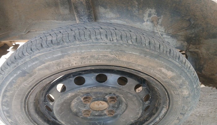 2012 Toyota Etios GD, Diesel, Manual, 2,32,210 km, tyre