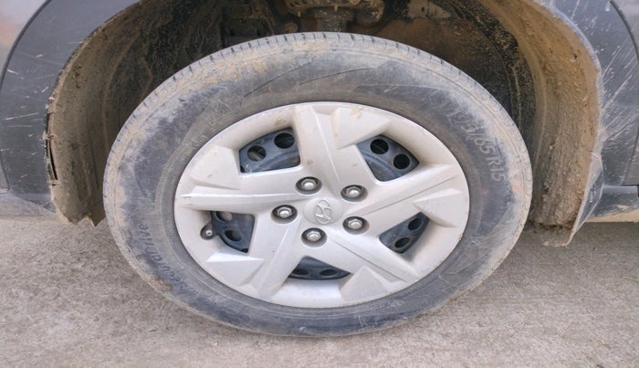 2020 Hyundai VENUE S 1.4 CRDI, Diesel, Manual, 1,34,912 km, tyre