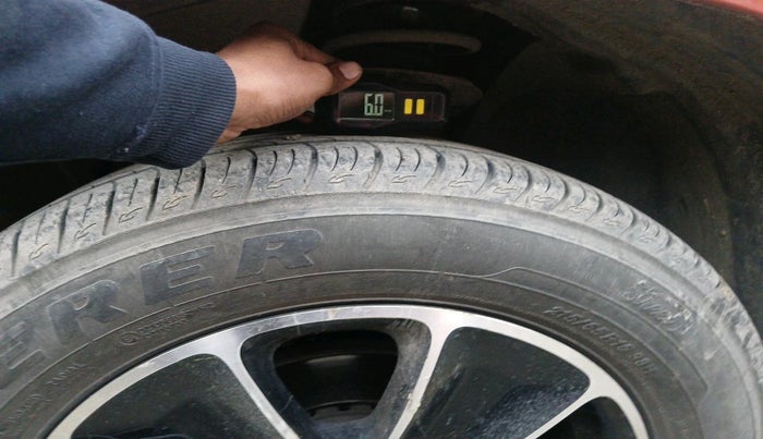 2018 Renault Duster 110 PS RXZ 4X2 AMT DIESEL, Diesel, Automatic, 1,37,740 km, tyre