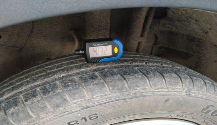 2019 Tata NEXON XM PETROL, Petrol, Manual, 55,426 km, tyre