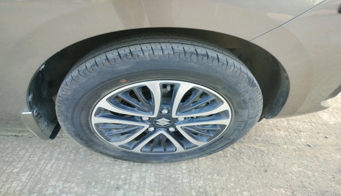 2023 Maruti Ertiga ZXI (O) CNG, Petrol, Manual, 33,334 km, tyre