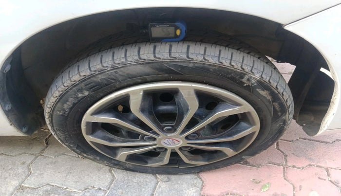 2010 Maruti Wagon R 1.0 VXI, Petrol, Manual, 1,24,231 km, tyre