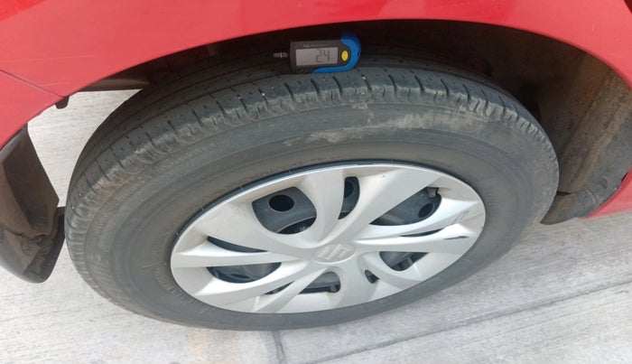 2019 Maruti Swift VXI, Petrol, Manual, 51,485 km, tyre