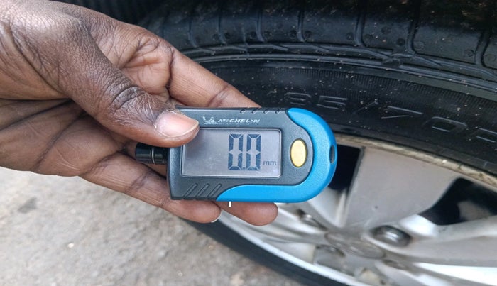 2012 Hyundai i20 MAGNA 1.4 CRDI, Diesel, Manual, 1,60,000 km, tyre