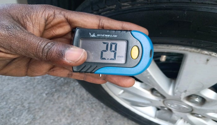 2012 Hyundai i20 MAGNA 1.4 CRDI, Diesel, Manual, 1,60,000 km, tyre