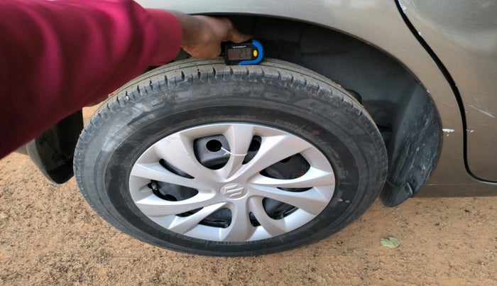 2019 Maruti Swift VXI AMT, Petrol, Automatic, 34,002 km, tyre