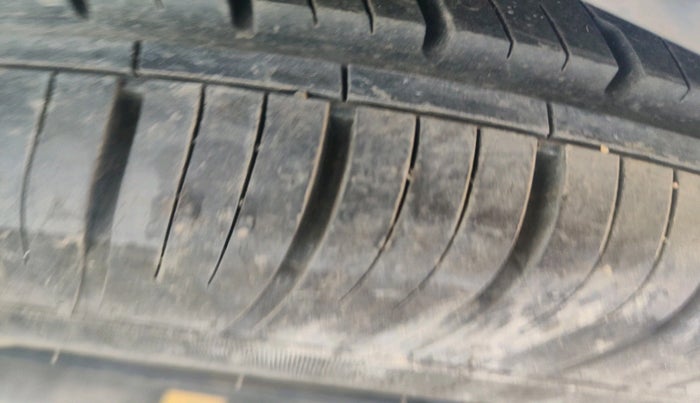 2021 Tata Safari XZ, Diesel, Manual, 62,352 km, tyre