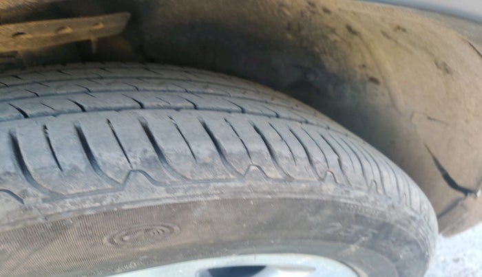 2021 Tata Safari XZ, Diesel, Manual, 62,352 km, tyre