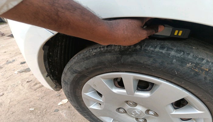 2012 Hyundai i20 MAGNA 1.4 CRDI, Diesel, Manual, 1,24,164 km, tyre