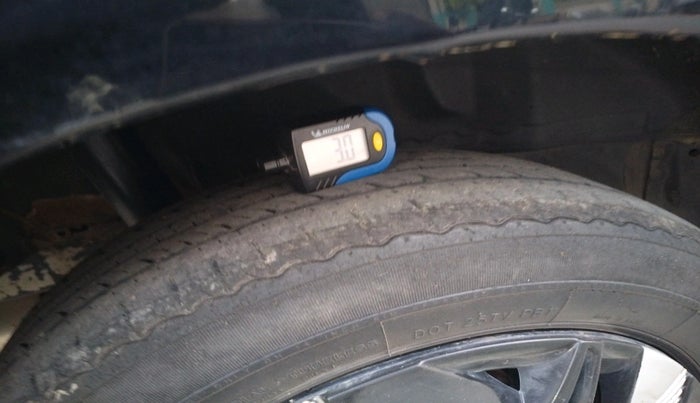 2013 Honda Amaze 1.5L I-DTEC S, Diesel, Manual, 1,10,593 km, tyre