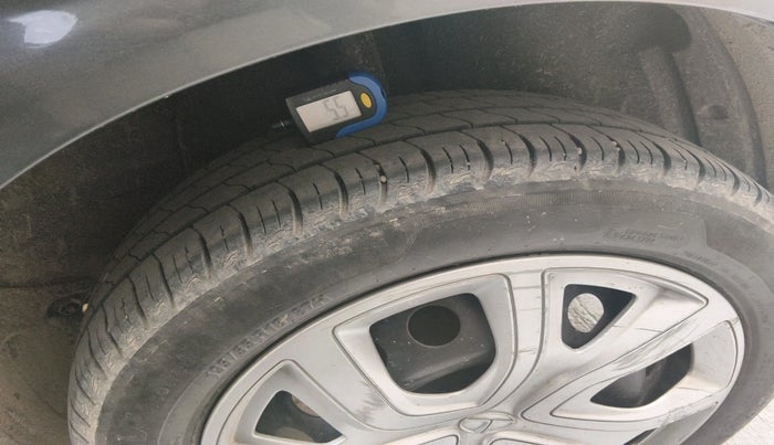 2022 Tata ALTROZ XM PLUS PETROL, Petrol, Manual, 23,681 km, tyre