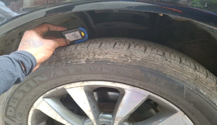 2011 Renault Koleos 4x4 AT, Diesel, Automatic, 1,44,242 km, tyre