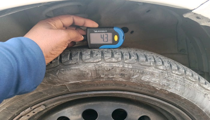 2014 Maruti Wagon R 1.0 VXI, Petrol, Manual, 85,318 km, tyre