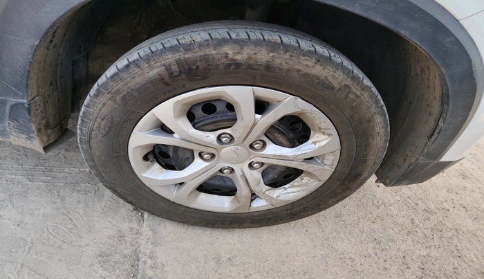 2022 KIA SONET HTE 1.2, Petrol, Manual, 33,075 km, tyre