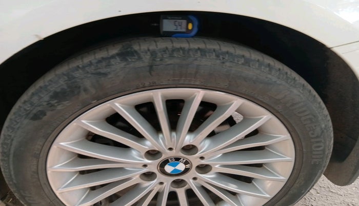 2013 BMW 3 Series 320D LUXURYLINE, Diesel, Automatic, 1,14,000 km, tyre