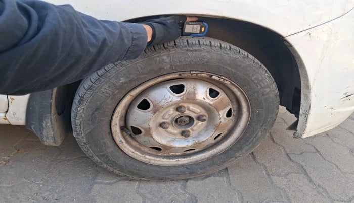 2010 Maruti Zen Estilo LXI, Petrol, Manual, 2,29,595 km, tyre