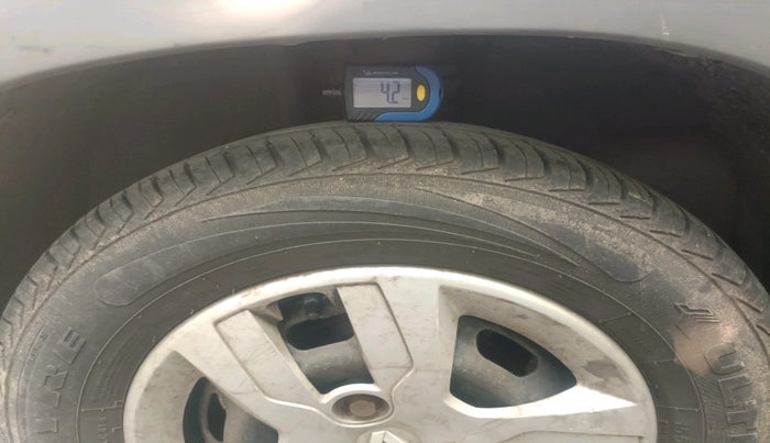 2016 Renault Kwid RXT 1.0 AMT (O), Petrol, Automatic, 46,848 km, tyre