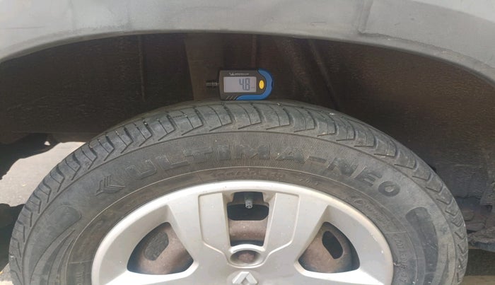 2016 Renault Kwid RXT 1.0 AMT (O), Petrol, Automatic, 46,848 km, tyre