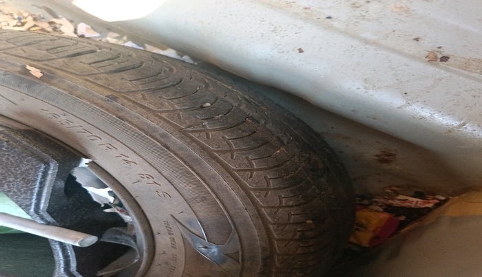 2016 Maruti Celerio ZXI AMT, Petrol, Automatic, 1,26,898 km, tyre