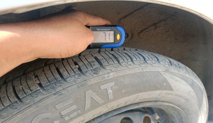 2016 Maruti Celerio ZXI AMT, Petrol, Automatic, 1,26,898 km, tyre