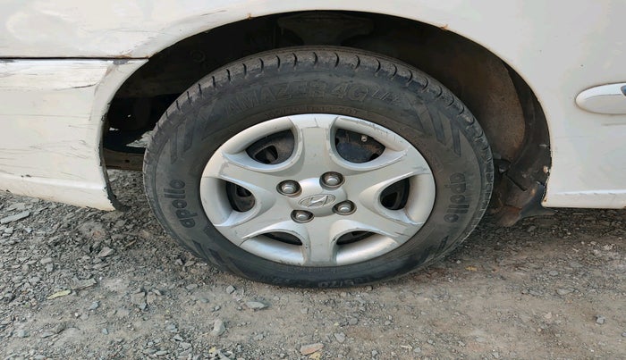 2011 Hyundai Accent GLE, Petrol, Manual, 1,37,460 km, tyre