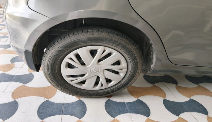 2014 Maruti Swift VDI, Diesel, Manual, 67,827 km, tyre