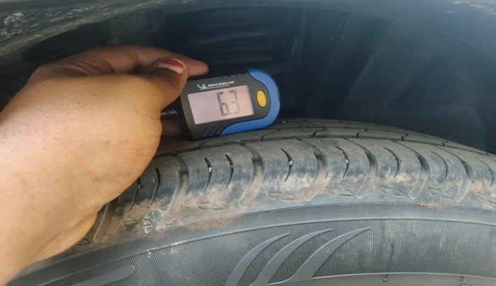 2025 Nissan MAGNITE N-Connecta B4D 1.0 Petrol MT, Petrol, Manual, 18,706 km, tyre