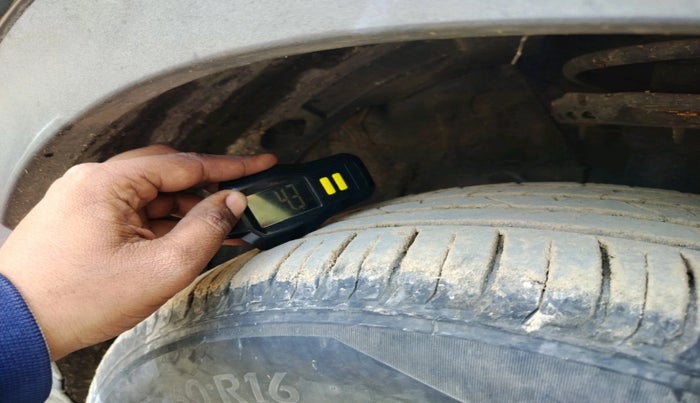 2022 Hyundai VENUE SX 1.0 (O) TURBO IMT, Petrol, Manual, 35,437 km, tyre