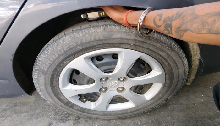 2014 Hyundai Verna FLUIDIC 1.6 VTVT EX, Petrol, Manual, 90,823 km, tyre